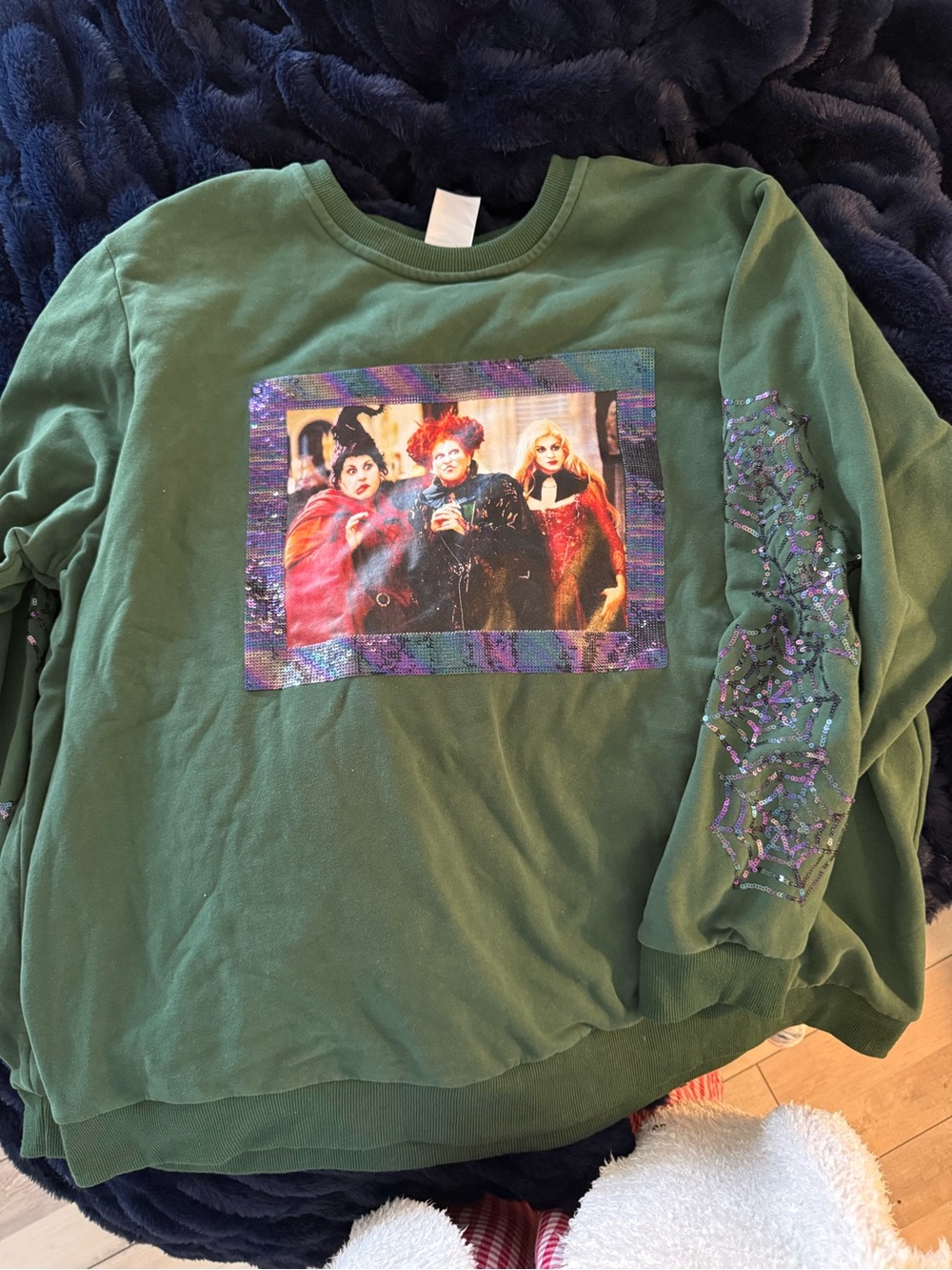 Queen of sparkles OG Hocus Pocus sweatshirt! QOS